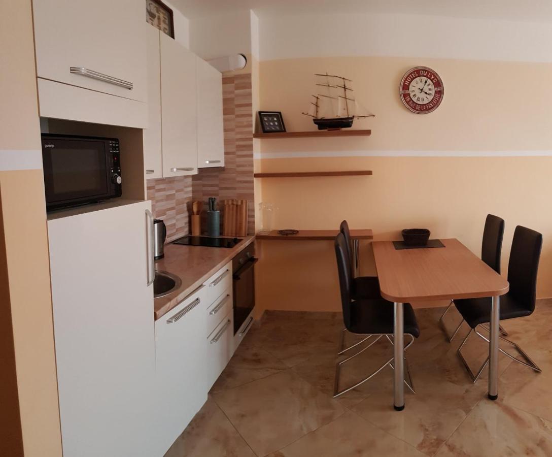 Apartment Sea Space 2 Dobra Voda Eksteriør bilde